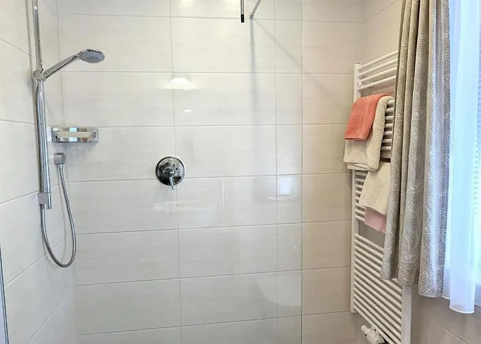 Petri Heil Apartment *